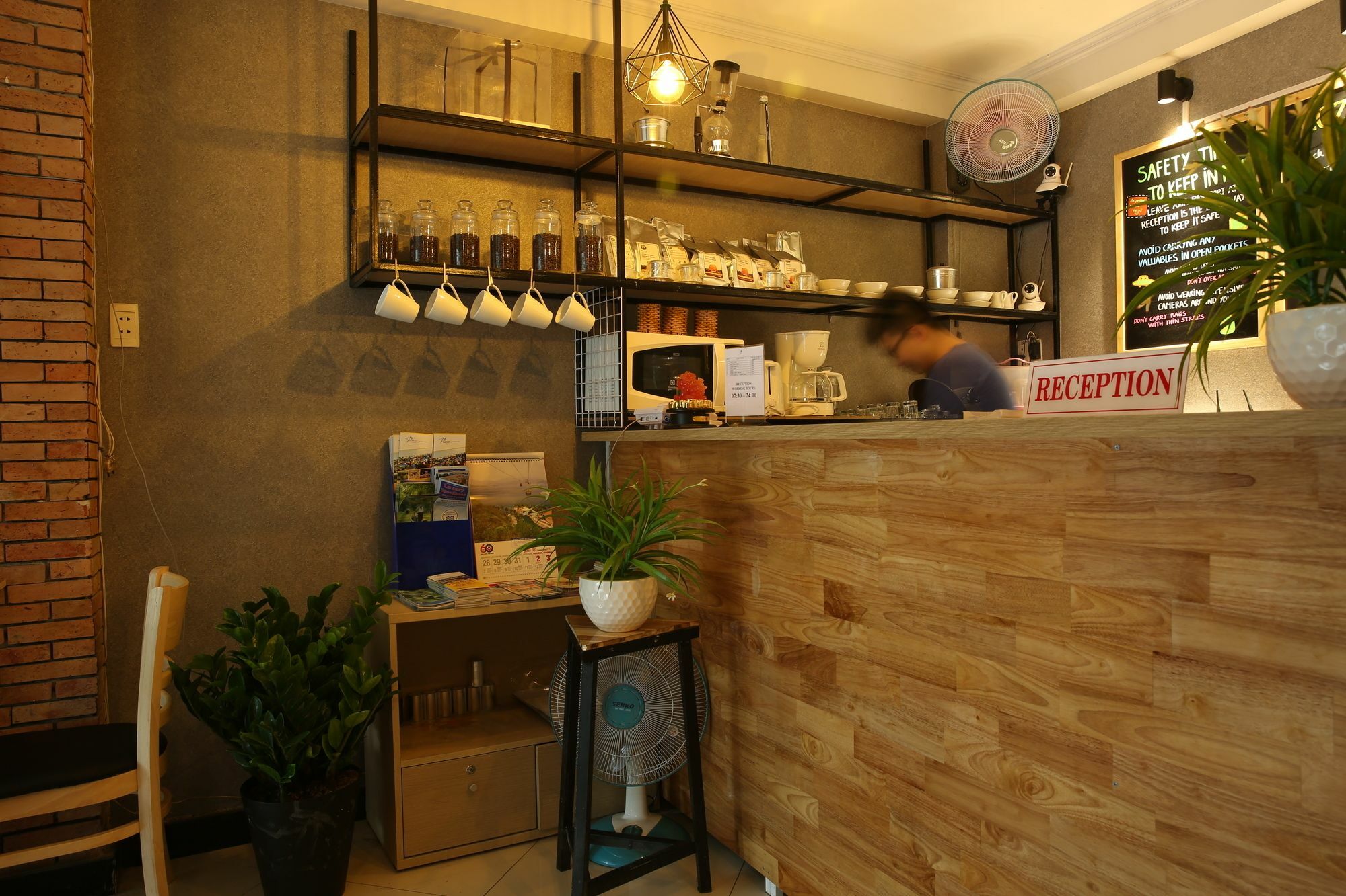 Oyo 708 The Cozi House - Homestay 호치민 외부 사진